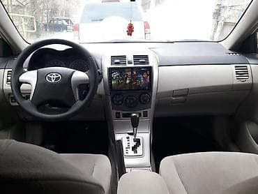 Toyota Corolla: 1.8 l | 2011 il Sedan