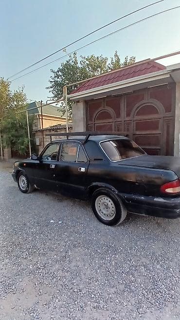 raf 4: QAZ 3110 Volga: 2.4 l | 2001 il 363998 km Sedan — 3