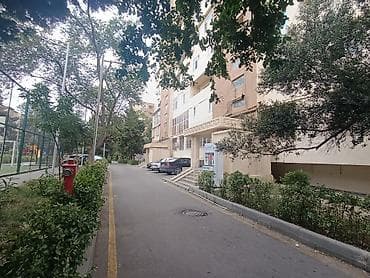 modul tipli ev: Bakı, 7-ci mikrorayon, 3 otaqlı, Köhnə tikili, m. Azadlıq Prospekti, 80 kv. m — 2