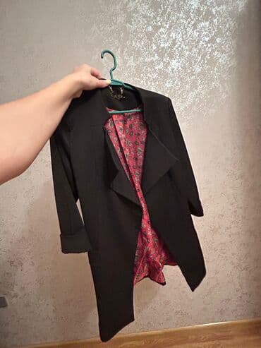 Sviterlər: Qadın geyimləri dəsti – 4 məhsul 1) Qırmızı quilted jilet - Rəng — 4