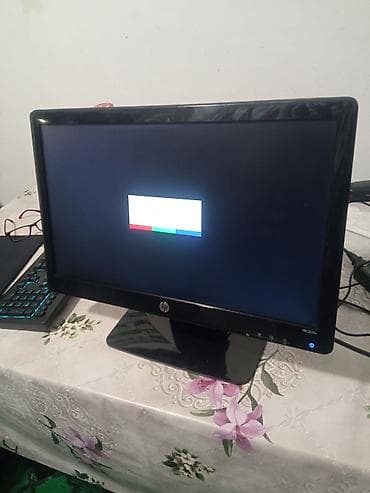 qara pp: HP 2011x LED monitor - Ekran ölçüsü: 20 düym (16:9) - Panel — 2