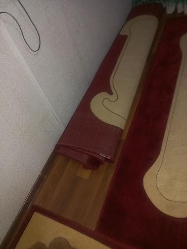 kəfkir nədir: Xalça dəsti – krem və bordo rənglərdə, floral naxışlı - Dəst tərkibi — 2