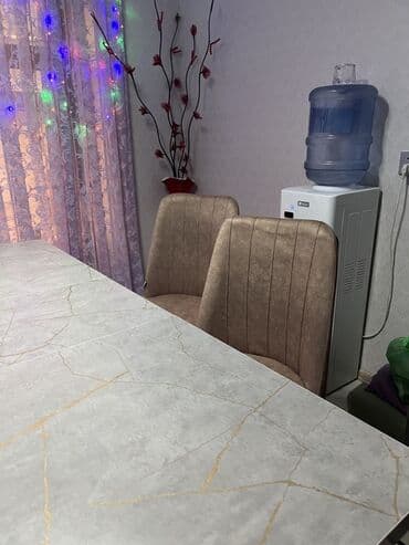 Taburetlər: Mətbəx üçün, Açılmayan, Dördbucaq masa, 6 stul — 1