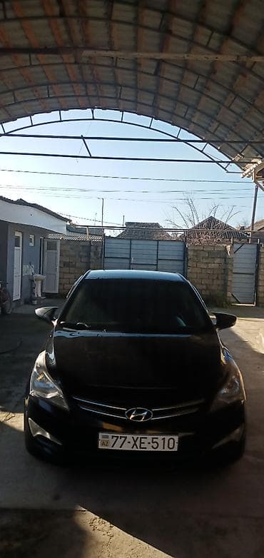 mersedes satilir: Hyundai Accent: 1.4 l | 2015 il Sedan — 2