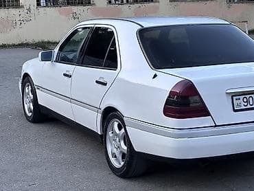 Avtomobil alışı: Mercedes-Benz C-Class: 1.8 l | 1994 il Sedan — 4