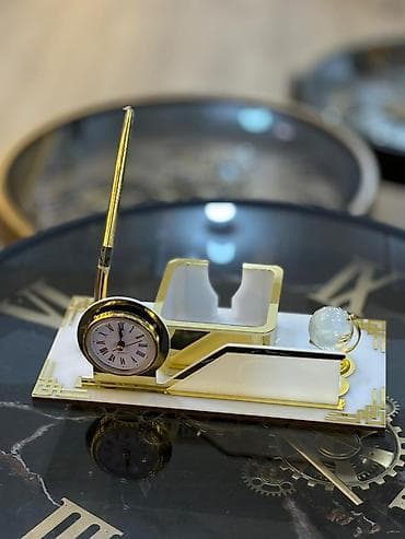 ofis aksesuarları: Masaüstü təşkilatçı dəst – premium akril və metal kombinasiyası Stil — 4