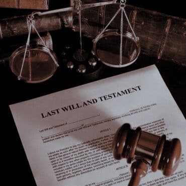 Hüquqi xidmətlər | Hüquqi məsləhətlər, Hüquqi şəxslərin dövlət qeydiyyatına alınması, Miqrasiya xidmətləri