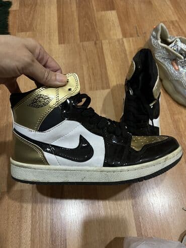 женские беговые кроссовки nike: Nike, Ölçü: 38, rəng - Qara, İşlənmiş — 2