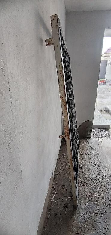 10x10 profil: Dəmir pəncərə barmaqlığı - Material: qalın metal profildən — 3
