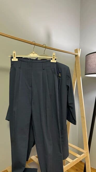 sade hicab geyimleri: Geyimlərin hər biri yaxşı vəziyyətdədir və çox az geyinilib — 11