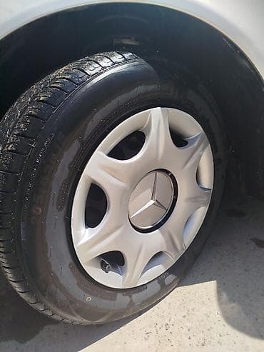 traktor te 42: Kolpak Mercedes-Benz R 16 — 2