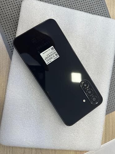 Samsung Galaxy A26 5G, 256 ГБ, цвет - Черный, Две SIM карты, Отпечаток пальца — 1