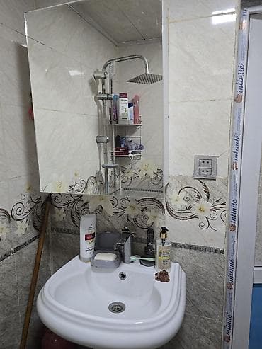 Ev və bağ: Uşaq otağı üçün mebel dəsti Tərkib: - Beşik: tək tərəfli açılan — 1