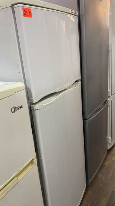 2 двери Indesit Холодильник Продажа — 1