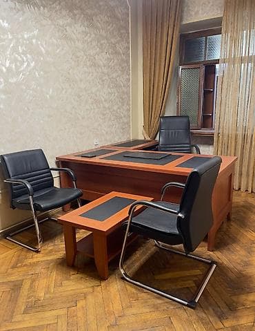 Ofis dəst mebeli: TƏCILI!!!! ‼️‼️ Çox keyfiyyətli Ofis kabinet mebel dəsti Tərkibi: - — 6