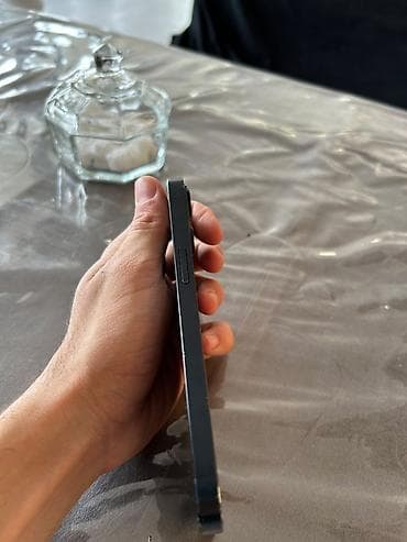 ipone 13 sade: IPhone 13, 128 GB, Midnight, Simsiz şarj, Face ID, Sənədlərlə — 5