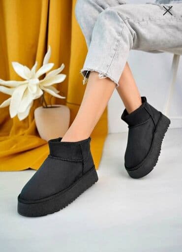 botlar: Ölçü: 40, rəng - Qara, Yeni — 2