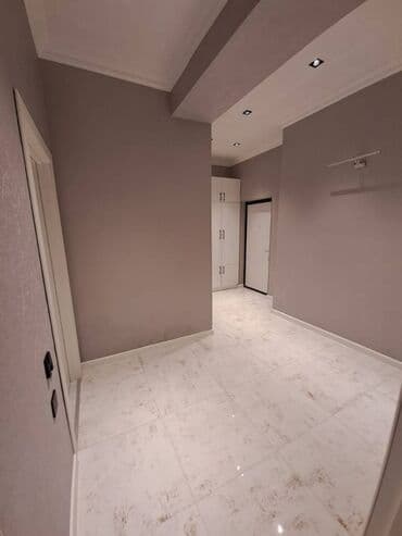 7 ci mikrorayon yeni tikili: Lokbatan dairəsində Binə Ticarət mərkəzi ilə üz-üzə, 16 mərtəbəli — 12