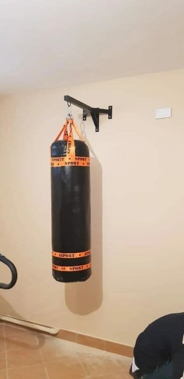 adam qruşa: Hər növ və ölçüdə boks kisələrinin (qruşaların) satışı. Boks kisesi — 2