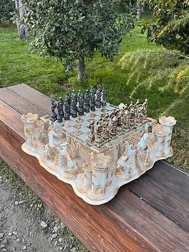 komputer oyun: Sahmatlar hazir elde var. cesid olduqca coxdu.catdirilma 1-2 saata — 2