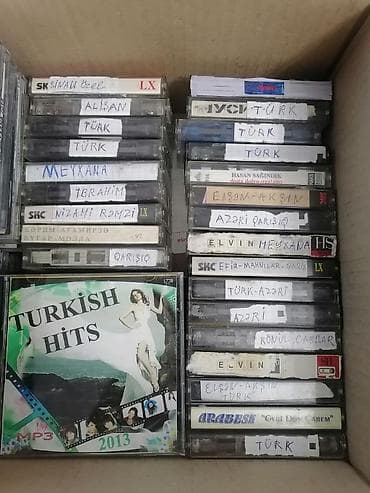 kassetlər: Kaset kolleksiyası – müxtəlif janrlarda orijinal audio kasetlər — 1