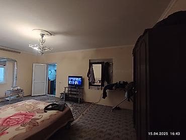 Satılır: həyət evi - Torpaq: 4 sot - Həyətyanı sahə: naves (örtülü — 2