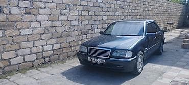viano mercedes: Mercedes-Benz C 200: 2 l | 1995 il Sedan — 2