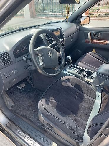 e 3 2: Kia Sorento: 2.5 l | 2002 il Ofrouder/SUV — 4