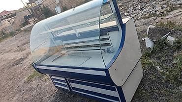 Dərin dondurucu satılır 300₼. İşləkdi, qazı yeni vurulub. Ünvan