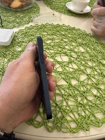 wp iphone: IPhone 13 mini — 5