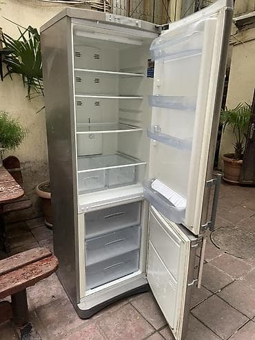 2 двери Indesit Холодильник Продажа, цвет - Серебристый