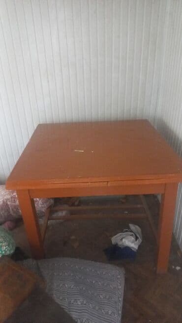 Ev üçün digər mallar: Klassik masa, Açılmayan, Taxta, Kvadrat masa — 2