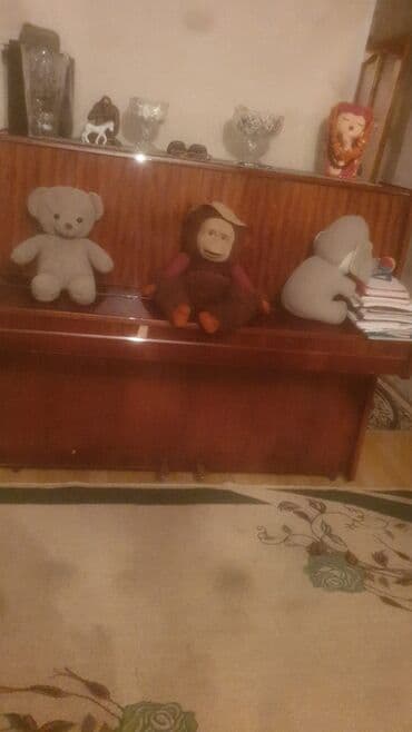 Səs avadanlığı: Klassik akustik pianino - Gövdə: parlaq cilalı qızılı-qəhvəyi ağac — 1