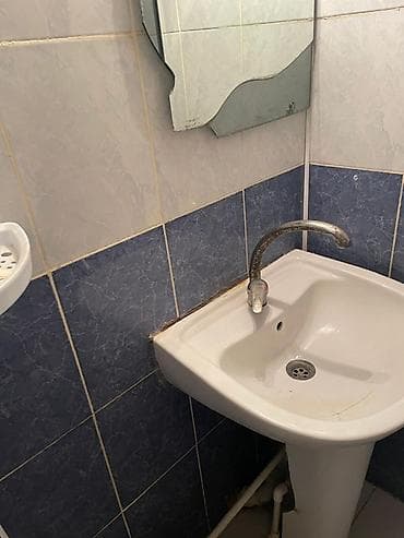 20 yanvarda kiraye evler 200 manata: Kommmunal bizlikdir İsti su, vifi var 20 yanvara piyada 15 dəqiqəlik — 4