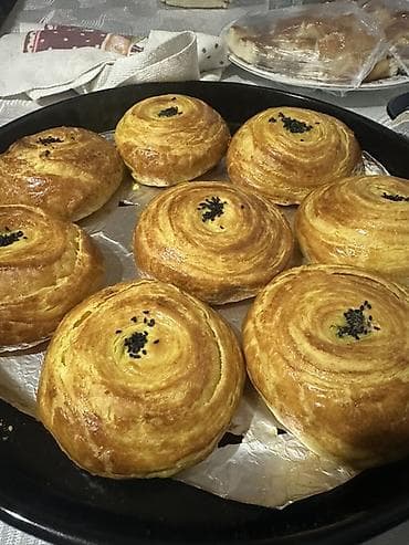 Ləpələr: Məhsul: Ənənəvi ev istehsalı şirniyyat və çörək məmulatları Təsvir: - — 6