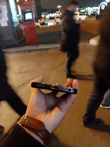 Hoffmann: OMIX X300 smartfon CUZI ENDIRIM OLUNA BILER BARTER MOVCUDDUR IPHONE X — 3