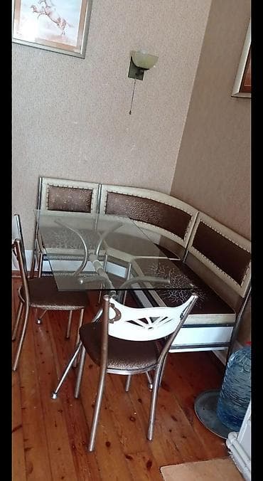 taxta stular: Mətbəx üçün, Açılmayan, Dördbucaq masa — 1