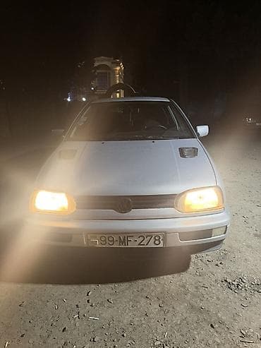 ford tranzit 1998: Volkswagen Golf (Mk3) – ağ rəngli, 5 qapılı hetçbek. Xüsusiyyətlər: - — 3