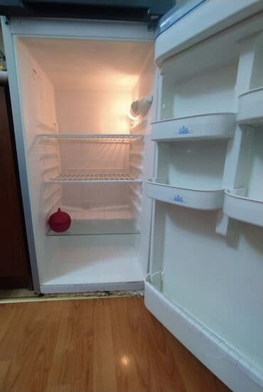 kredit soyuducu: İşlənmiş 2 qapılı Beko Soyuducu Satılır, rəng - Gümüşü — 2