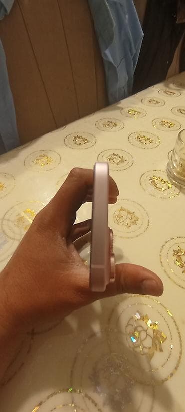 iphone 16 islenmis: IPhone 15, 128 GB, Çəhrayı, Simsiz şarj, Face ID — 5