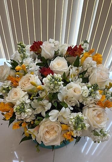 arxideya gulu: Срочно продаётся букет!!! Цена 120, куплен сегодня за 270. Təcili — 1
