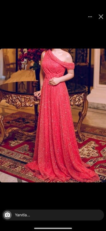 cool paltar: 1defe geyinilib yeni kimidir,keyfiyyetli parçadan xususi olarag — 2