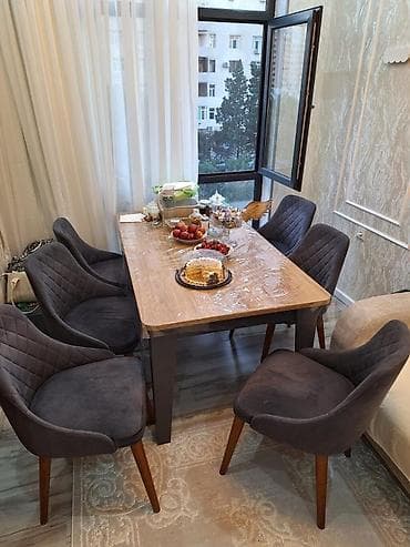 Masa desti. 600azn. 6 stulla. Fabrik istehsali ünvan qara