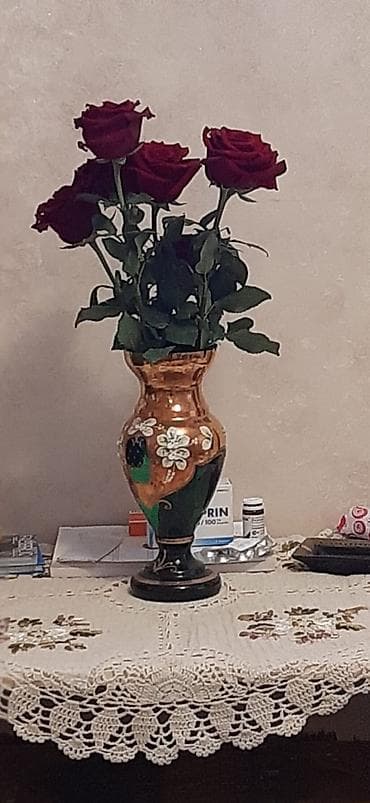 gul pastafka: Bir vaza — 1