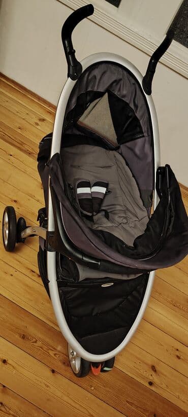 Uşaq geyimi və ayaqqabıları: QİYMƏT 150AZN . MƏHSUL TƏMİZ Koreyanındır. 500AZN alınıb.Çox — 7