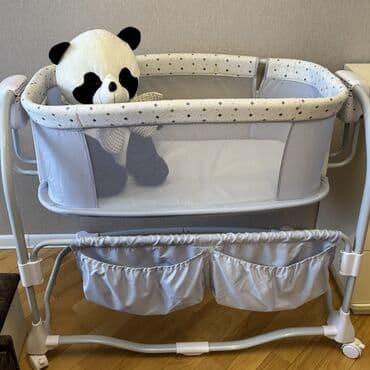 Oğlan və qız üçün, Dördbucaq, Beşik, Dəstsiz, Matras ilə, Yellənmə mexanizm ilə