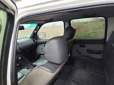 volkswagen touareg ii: Toyota Hilux pikap - Kuzov: ağ rəng, 4 qapı, iki kabin (Double Cab) — 4