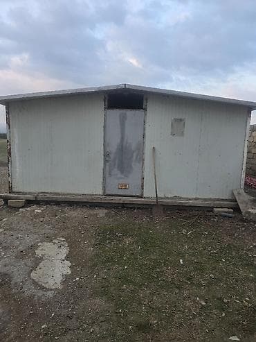 mağaza üçün konteyner: Vaqon,konteyner Təcili 3 ədəd konteyner satılır 11x3 6x3 7×5,2 — 7