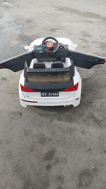 Uşaqlar üçün digər mallar: Uşaq elektrik avtomobili – HY-A1888 model - Korpus: ağ rəng, real — 2
