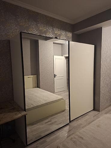 Dolab 200₼. Ölçüsü 2.30/2.30 derinliyi 60 sm. Ünvan 28 may. 0804